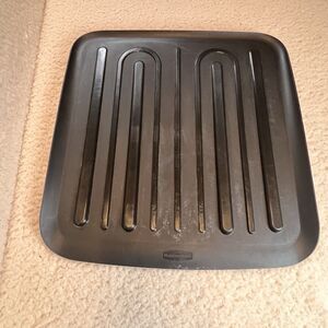 Rubbermaid Hard Rubber Dish Drainer Tray 118A 14.2 x 14.8 Black